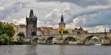 Artykuł: Mosty i wiadukty w Pradze