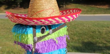 Zwyczaje bożonarodzeniowe: Piniata