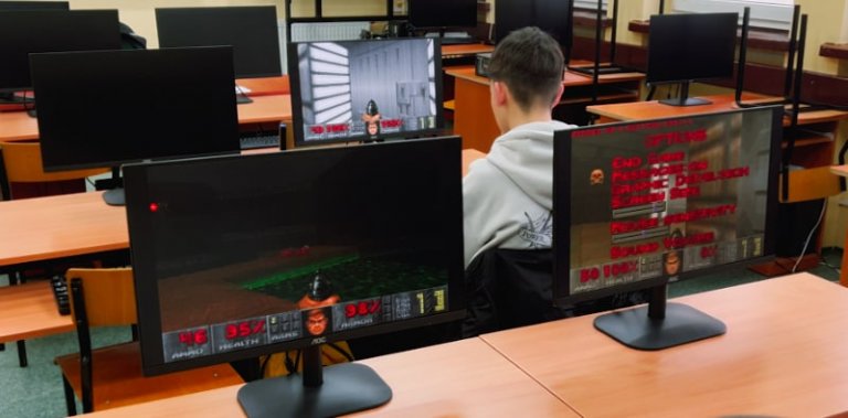 Dzień Wagarowicza w 1TI…